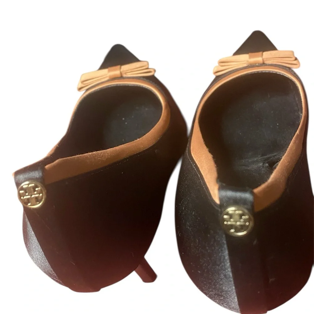 Tory Burch Black Satin Pointed Toe Pumps with Tan Bow Trim - Size 10M